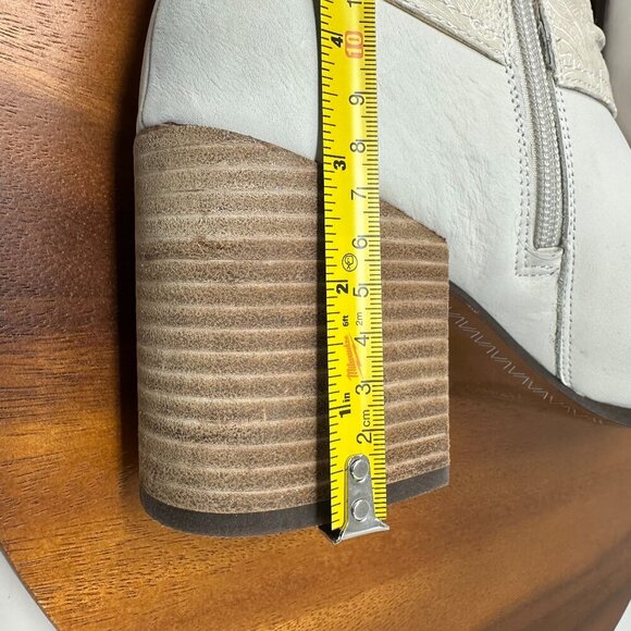 Vionic Carnelia Leather Waterproof Ankle Boots Size 9 - Picture 13 of 15